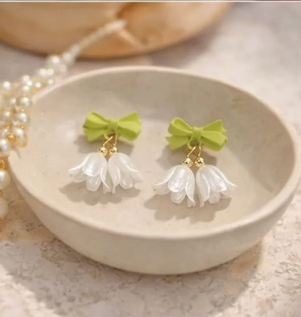 Green_Bow_Floral_Drop_Earrings_With_Pearl_Petal_Charm
