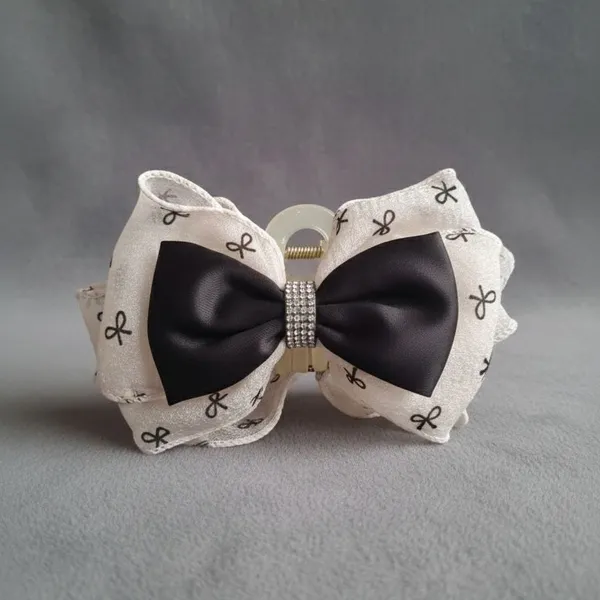 Dual_Layer_Bow_Hair_Claw_Black_Beige_Crystal