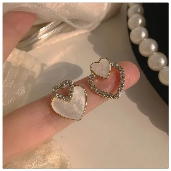 Iridescent_Pearl_Pav_Crystal_Interlocking_Heart_Stud_Earrings