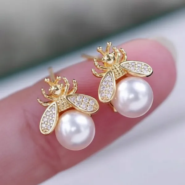 Bee_Pearl_Stud_Earrings_Gold_Tone_Cz_For_Women