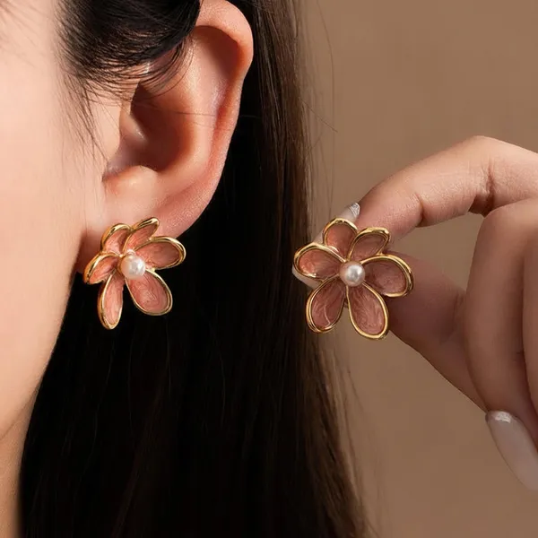 Pink_Flower_Pearl_Stud_Earrings_Gold_Tone_For_Women