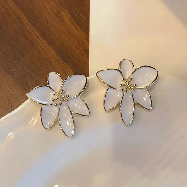 White_Lily_Petal_Stud_Earrings_Gold_Tone_Beaded_Centre_For_Women