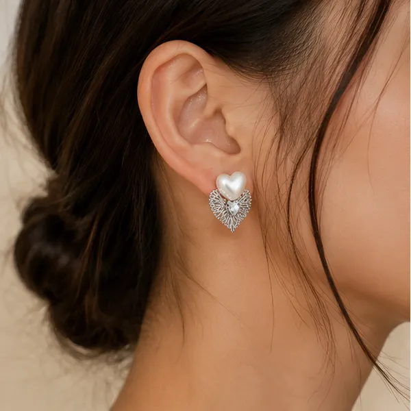 Silver_Pearl_Heart_Stud_Earrings_Textured_Leaf_Design_For_Women