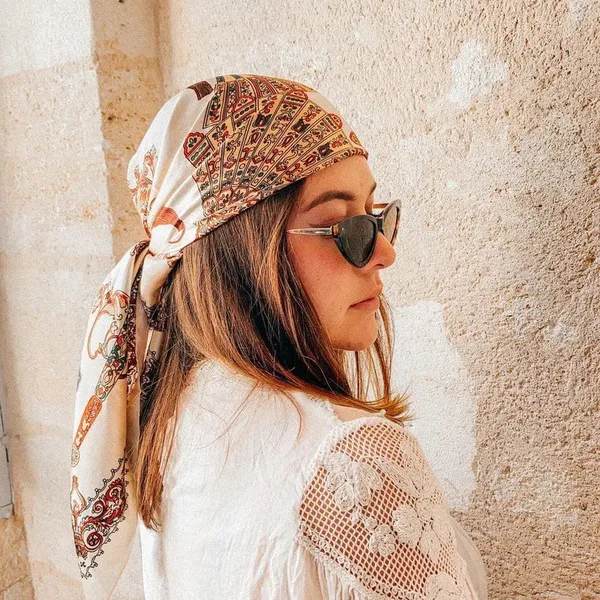 Toile_Print_Magnetic_Scarf_Travel_Silk_Feel_Scarf_For_Women