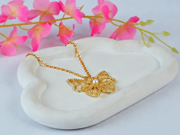 Gold_Brass_Necklace_For_Women