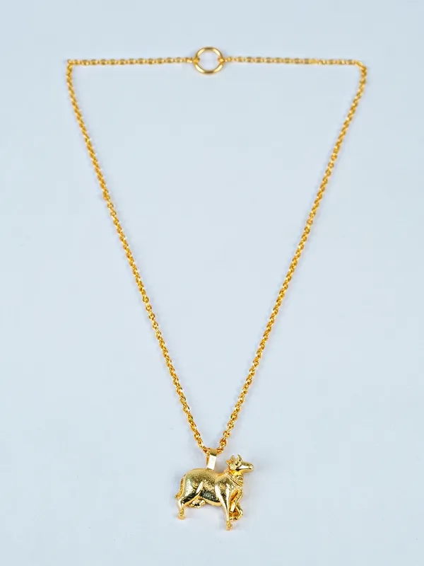 Gold_Brass_Pendant_Necklace_For_Women