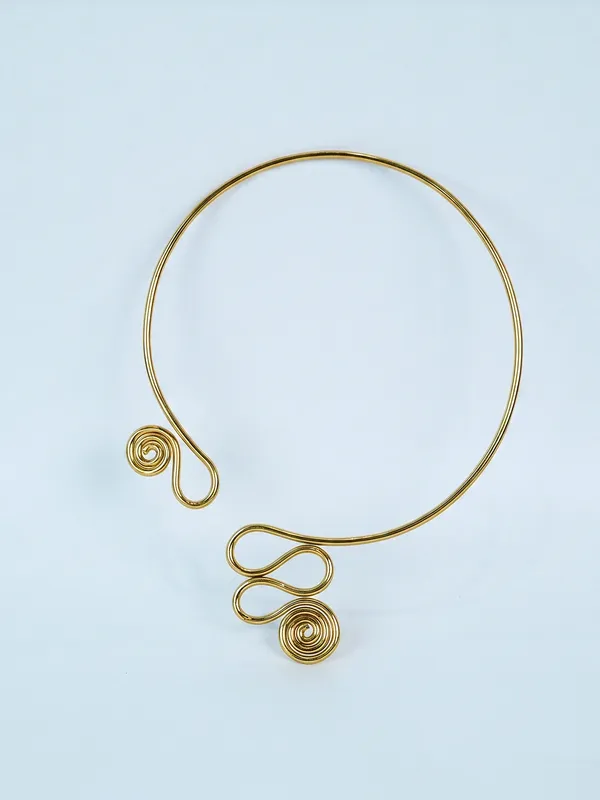 Gold_Brass_Choker_Necklace_For_Women