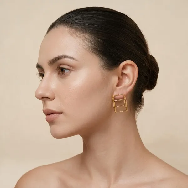 Gold_Cubical_Ear_Studs