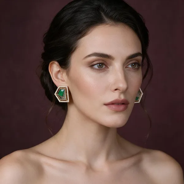 Prism_Cut_Halo_Studs