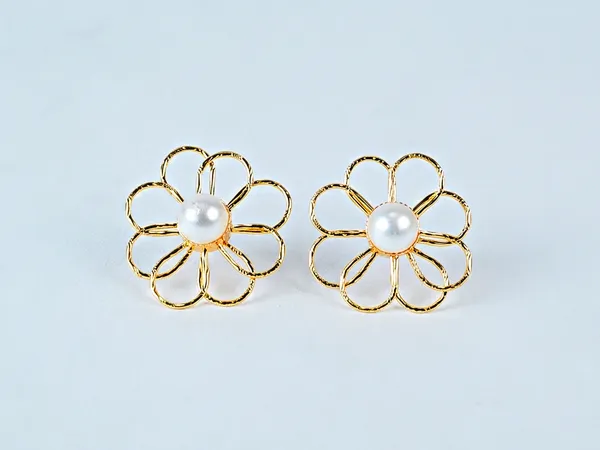 Gold_Brass_Stud_Earrings_For_Women