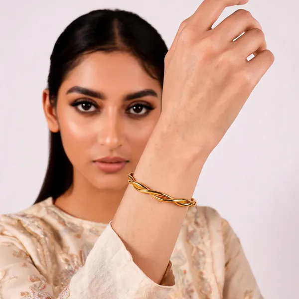 Gold_Brass_Cuff_Bracelet_For_Women