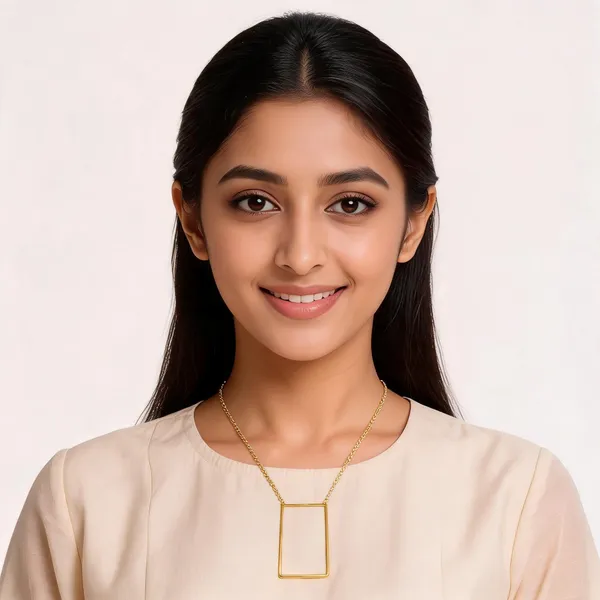Gold_Brass_Pendant_Necklace_For_Women