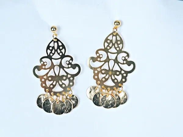 Gold_Brass_Drop_Earrings_For_Women