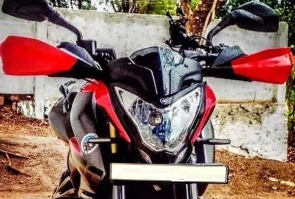 Grandbiker_NS200_Black_HANDGUARD/Wind_Deflector_for_Pulsar_NS200/AS_200_(Black)