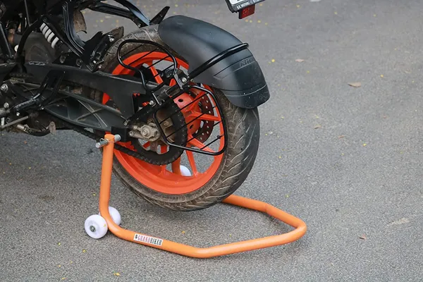Grandbiker_Rear_Wheel_Paddock_Stand_Extra_Strong_with_Swing_Arm_Rest_for_Yamaha_R1_All_Versions_(Orange)