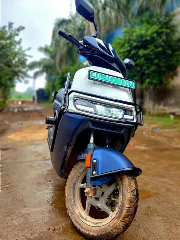 Grandbiker_Scooty_Rear&Front_Crash_Guard_with_Frame_Slider_Leg_Guard/Leg_Guard_Compatible_with_Rizta_(2-Crash_Guard_with_Slider_Rizta)