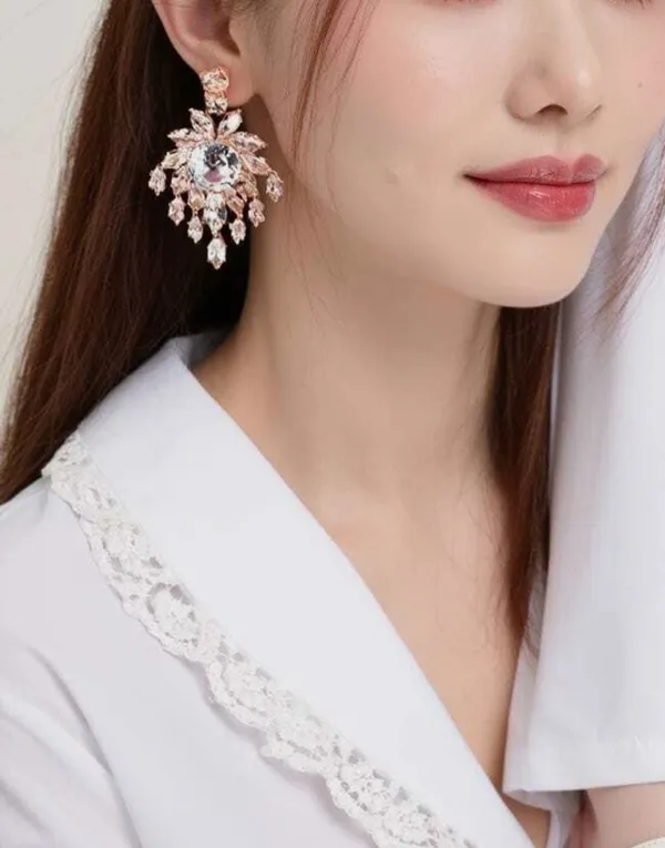 White_Crystal_Copper_Glitter_Dangler_Earrings_For_Women