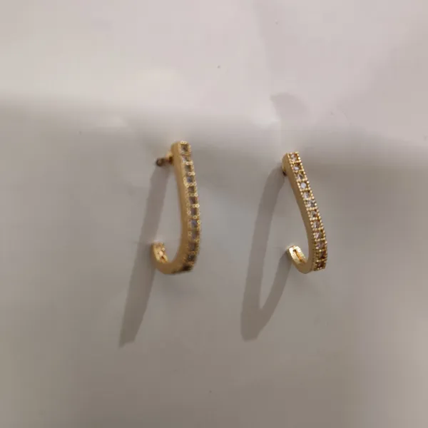 crystal_stud