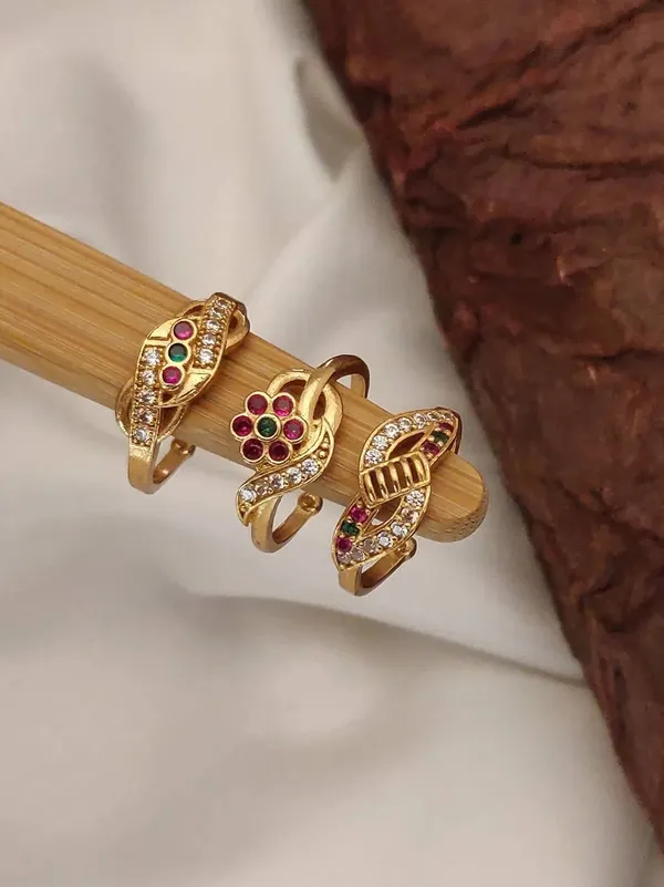 Gold_Tone_Multicolour_Stone_Embellished_Ring_Set_For_Women