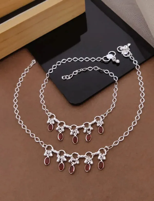 Silver_Brass_Oval_Charm_Drop_Anklet_For_Women
