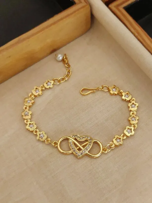 Gold_Brass_Gold-Plated_Floral_Heart_Link_Bracelet_For_Women