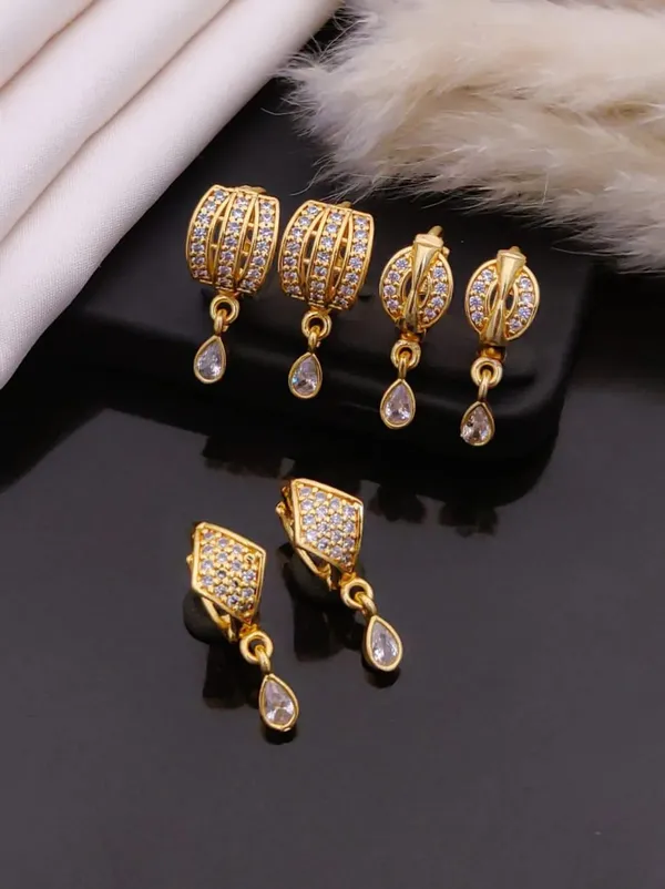 Gold_Brass_Alloy_Crystal_Teardrop_Drop_Earrings_For_Women