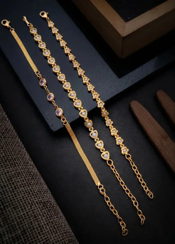 Gold_Brass_Alloy_Oval_Heart_Flower_Stone_Bracelet_Set_For_Women