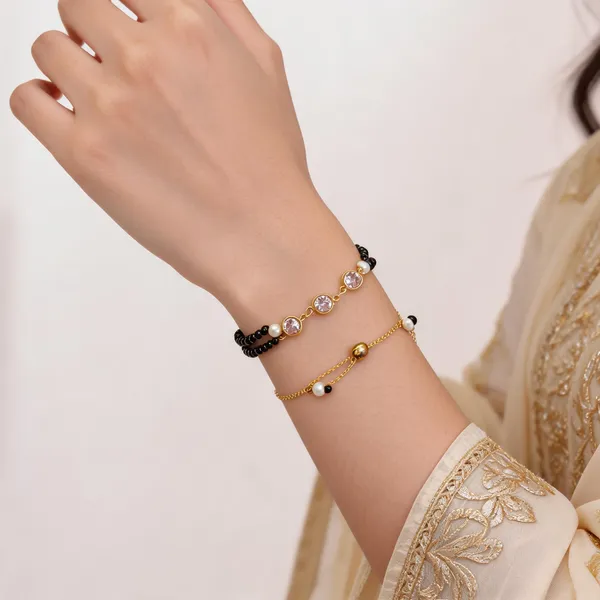 Gold_Brass_Alloy_Black_Beaded_Mangalsutra_Bracelet_For_Women