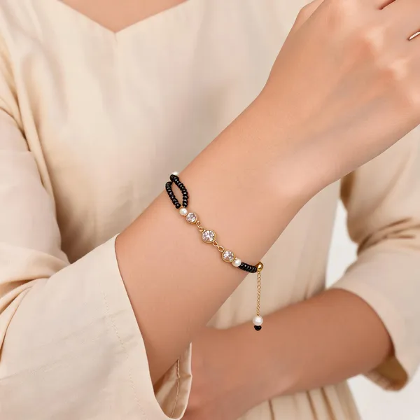 Gold_Brass_Alloy_Black_Beaded_Mangalsutra_Bracelet_For_Women