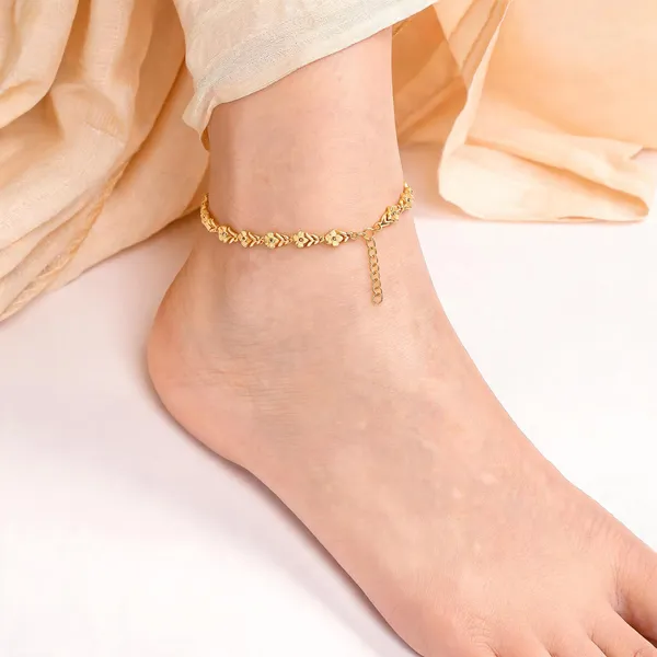 Gold_Brass_Gold-Plated_Floral_Chain_Bracelet_Set_For_Women