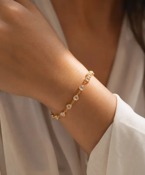Celeste_Heart_Crystal_Gold_Bracelet