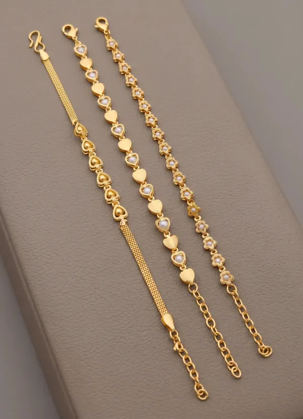 Gold_Brass_Heart_Floral_Link_Bracelet_Set_For_Women