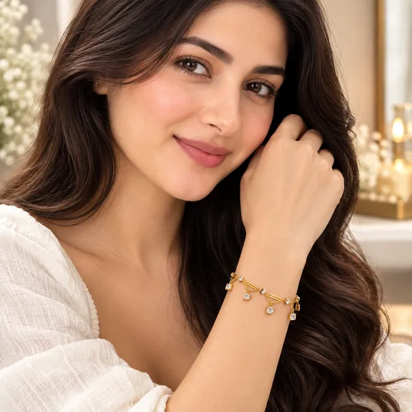 Elegant_Gold_Crystal_Charm_Bracelet_–_Dainty_Sparkle_Collection