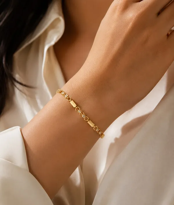 Elegant_Gold_Floral_Crystal_Bracele