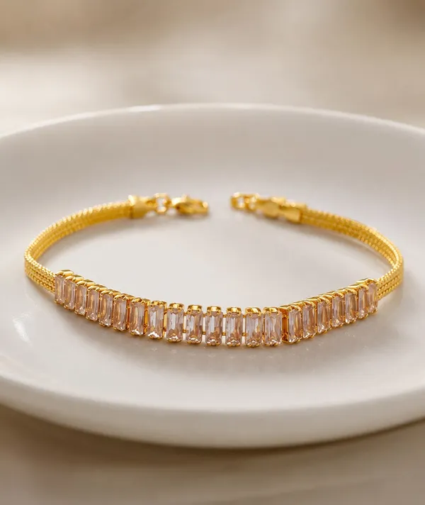 Gold_Plated_Link_Design_Bracelet_for_Women_|_Elegant_Adjustable_Chain_Bracelet_for_Traditional_&_Party_Wear