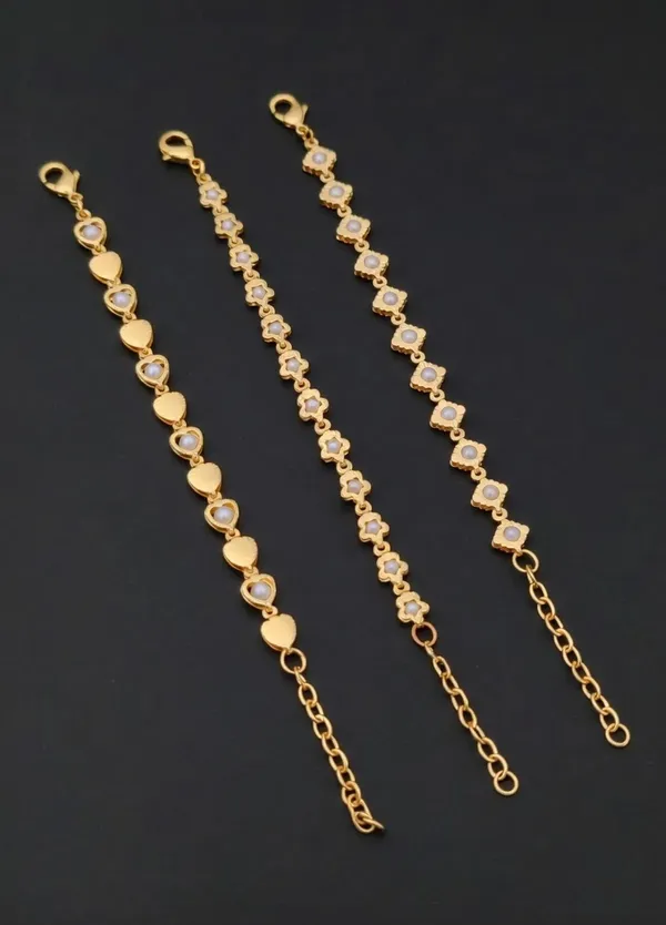 Gold_Brass_Alloy_Floral_Geometric_Link_Bracelet_Set_For_Women