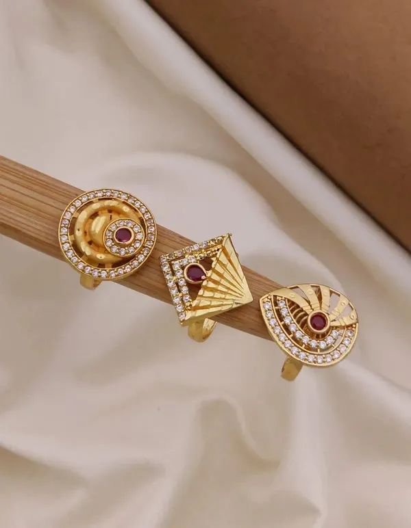 Gold_Brass_Geometric_Crystal_Maroon_Ring_Set_For_Women