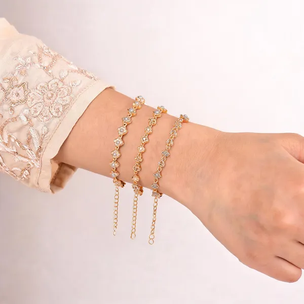 Gold_Brass_Floral_Link_Chain_Bracelet_Set_For_Women