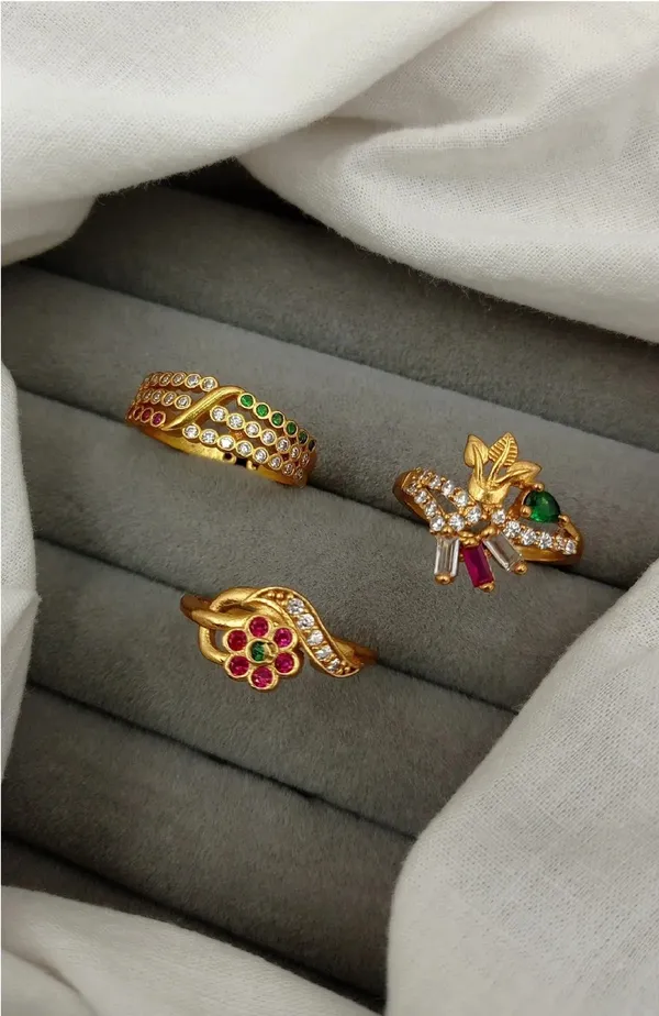 Gold_Brass_Stone_Studded_Butterfly_Ring_Set_For_Women