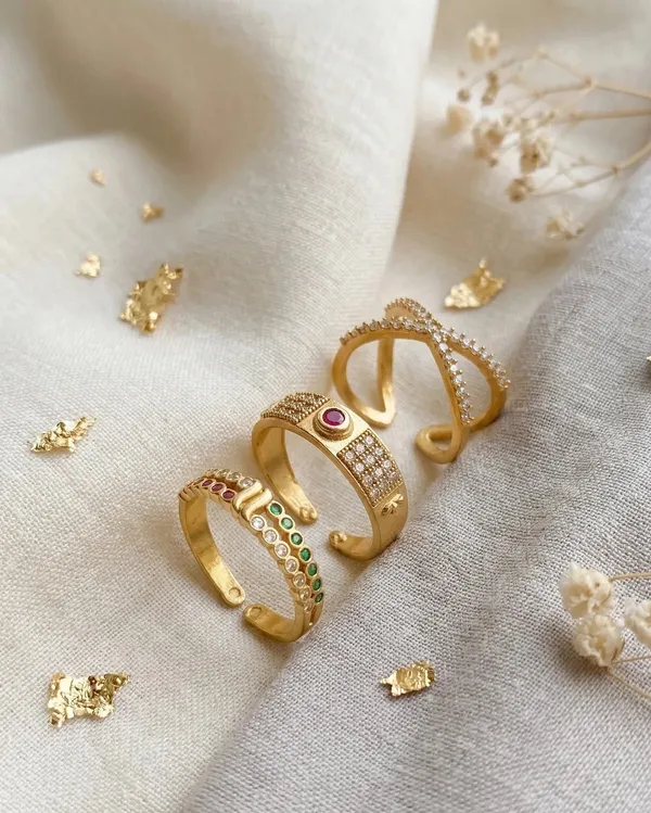 Gold_Brass_Multicolour_Stone_Adjustable_Ring_Set_For_Women