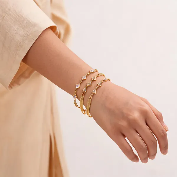 Gold_Brass_Alloy_Geometric_Charm_Link_Bracelet_Set_For_Women