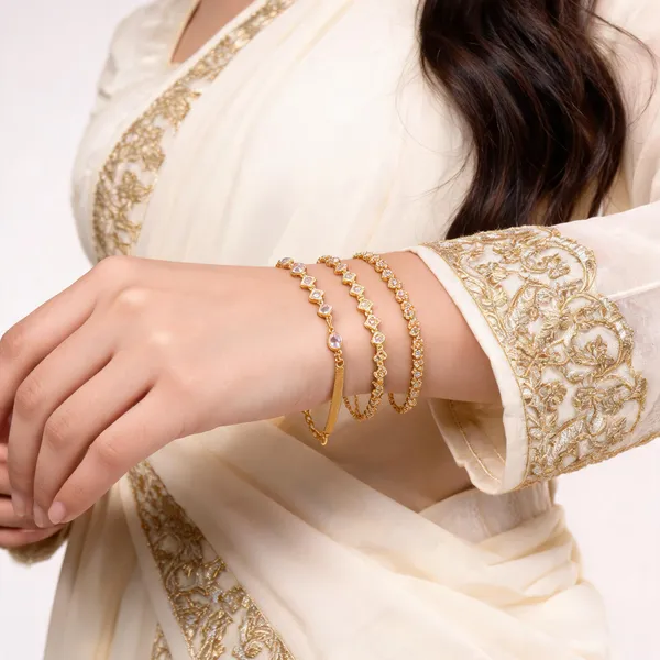 Gold_Brass_Alloy_Floral_Oval_Link_Bracelet_Set_For_Women