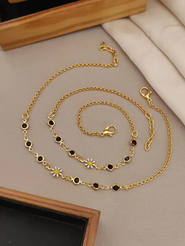 Gold_Brass_Floral_Daisy_Chain_Anklet_For_Women
