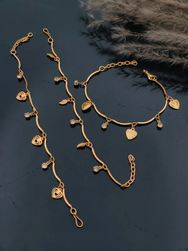 Gold_Brass_Gold-Plated_Heart_Leaf_Charm_Anklet_Pair_For_Women