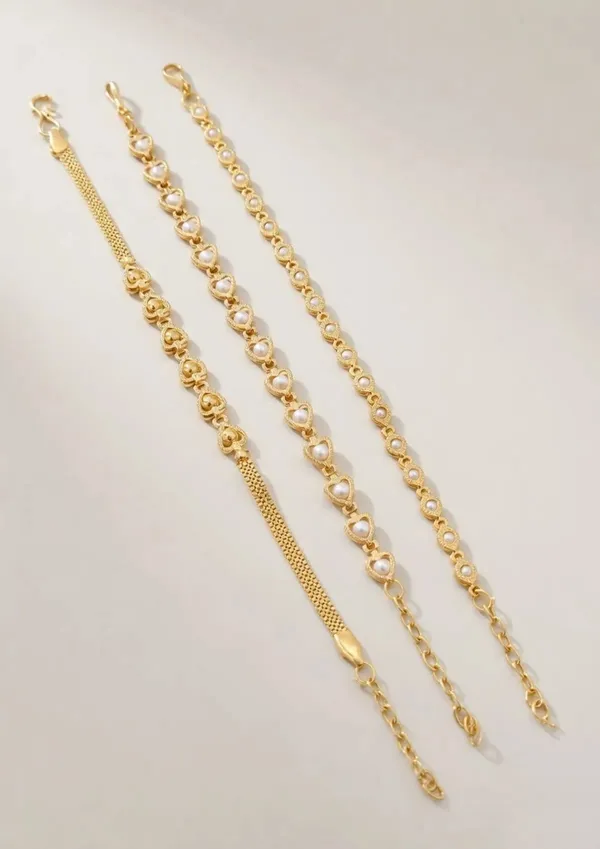 Gold_Brass_Pearl_Chain_Bracelet_Set_For_Women