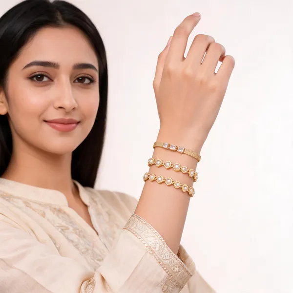 Gold_Brass_Alloy_Heart_Floral_Mesh_Bracelet_Set_For_Women