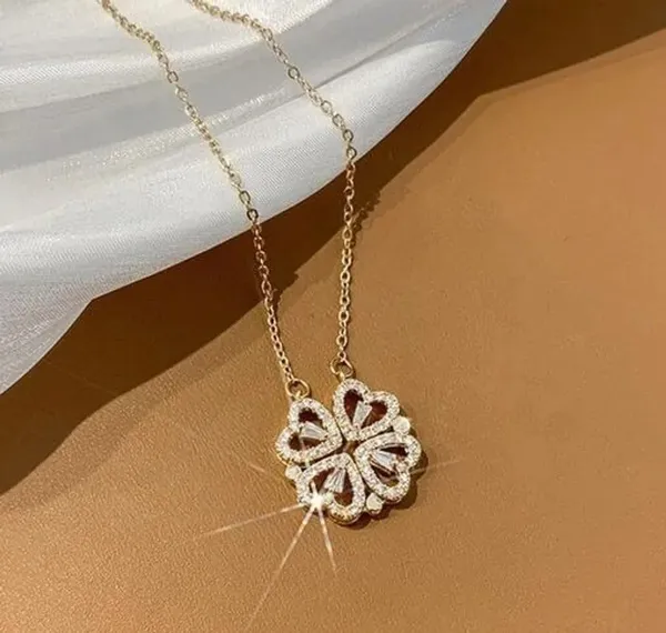 Gold_Brass_Clover_Pendant_Necklace_For_Women