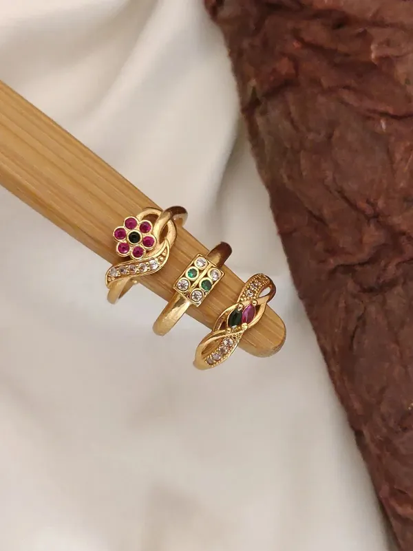 Gold_Brass_Multicolour_Stone_Floral_Ring_Set_For_Women