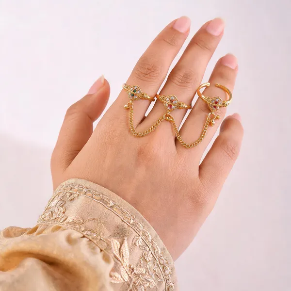 Gold_Brass_Paisley_Stone_Embellished_Hand_Harness_Set_For_Women