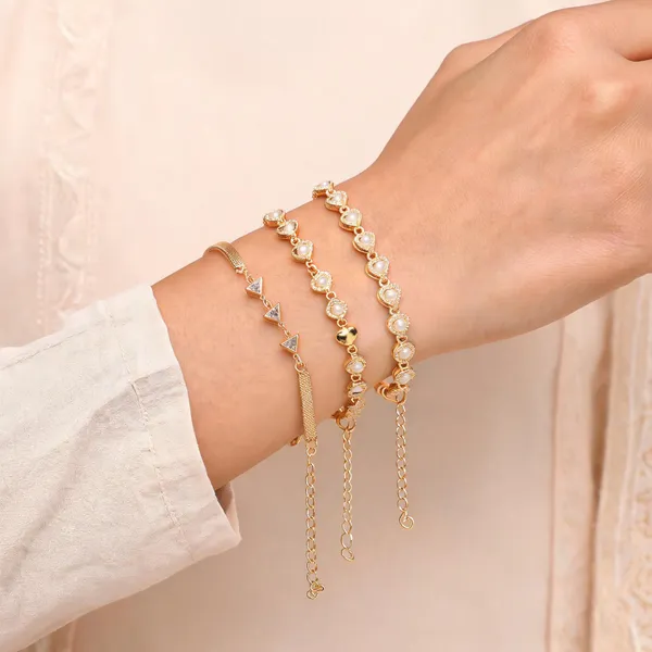 Gold_Brass_Alloy_Heart_Stone_Geometric_Bracelet_Set_For_Women